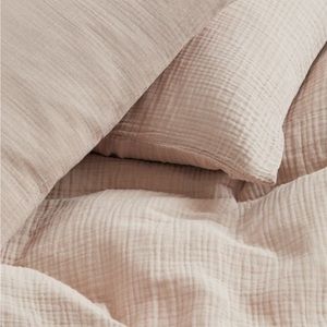 Muslim duvet with matching pillow shams